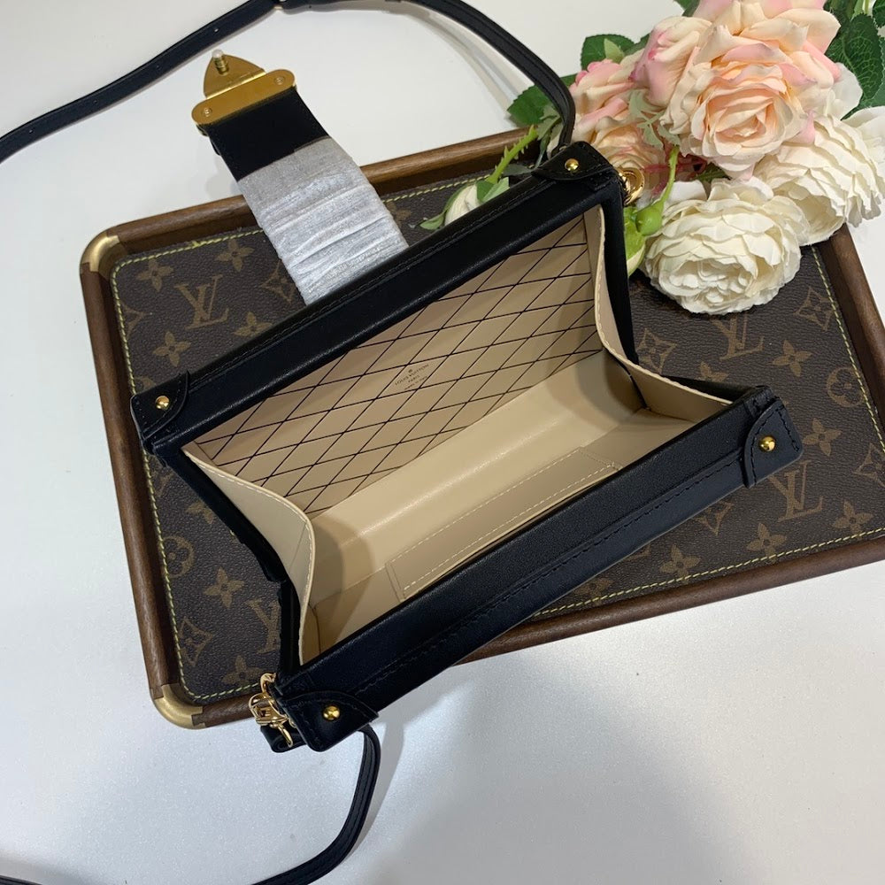Anum Bags ln Luxury Bag --56265