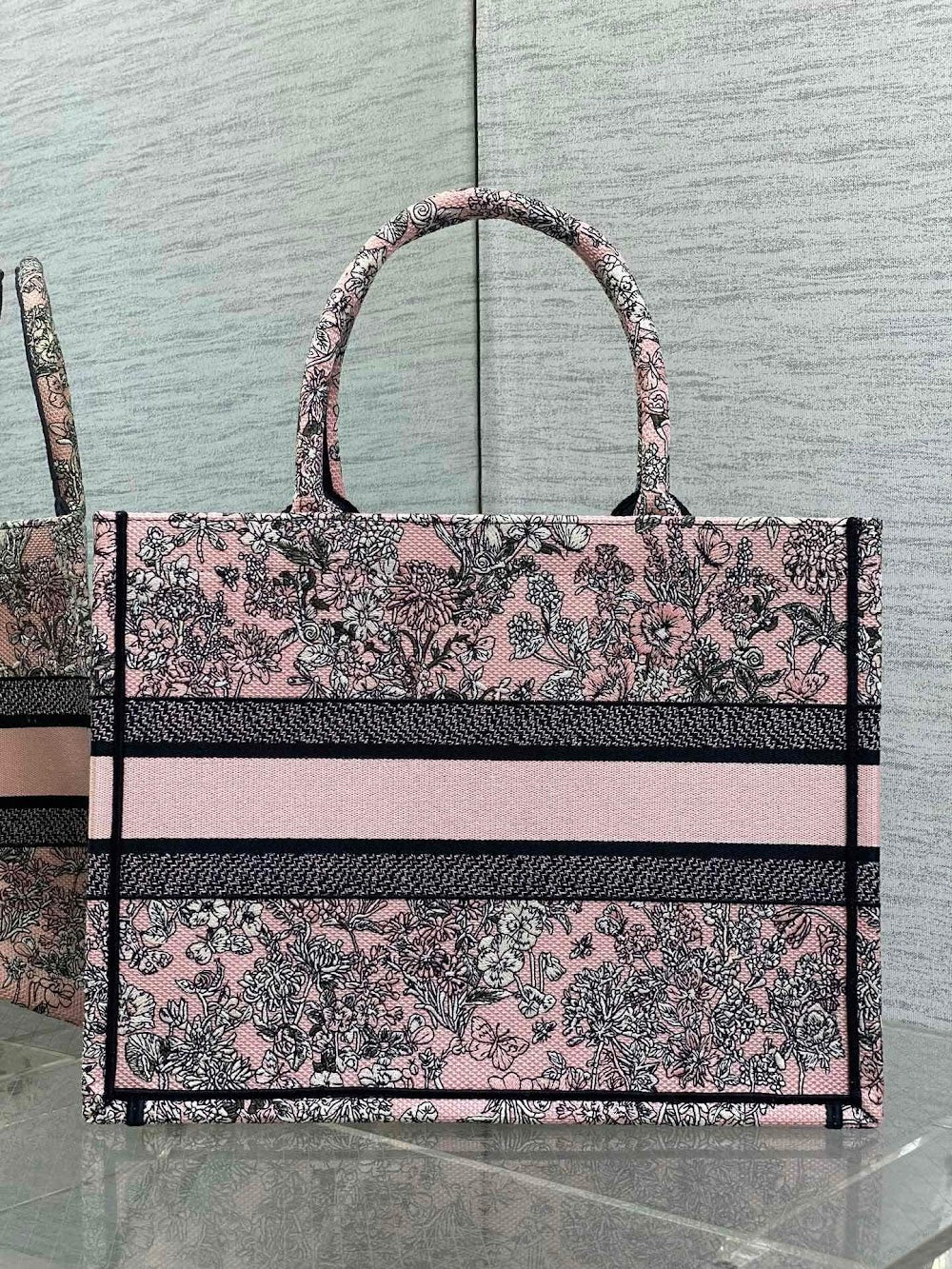 new-luxury-designer-bags-nm16042