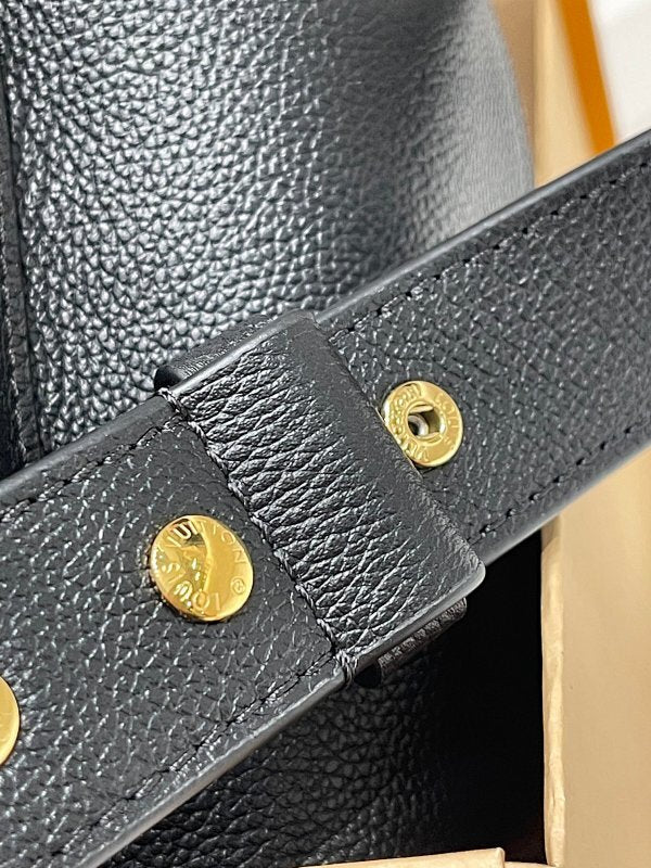 Anum Bags ln Luxury Bag --60693