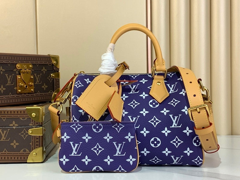 Anum Bags ln Luxury Bag --56736