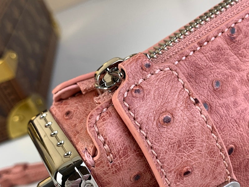 Anum Bags ln Luxury Bag --58315