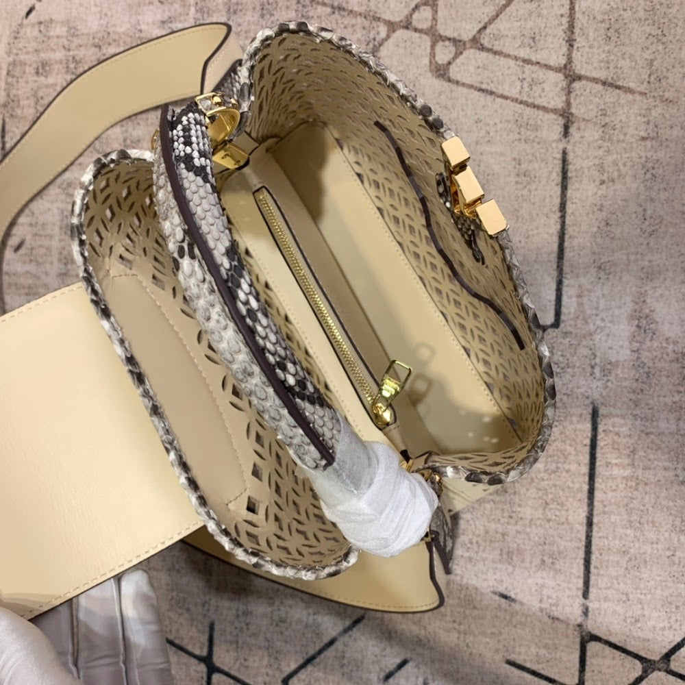 Anum Bags ln Luxury Bag --56259