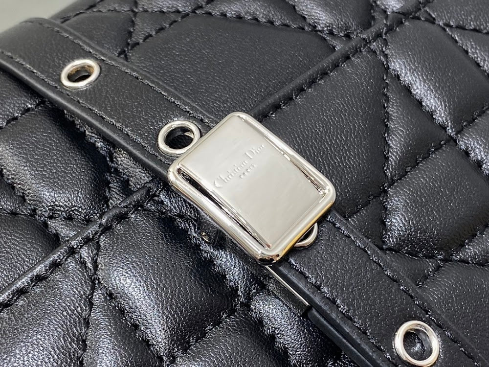 new-luxury-designer-bags-nm16446