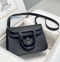 new-luxury-designer-bags-nm11348
