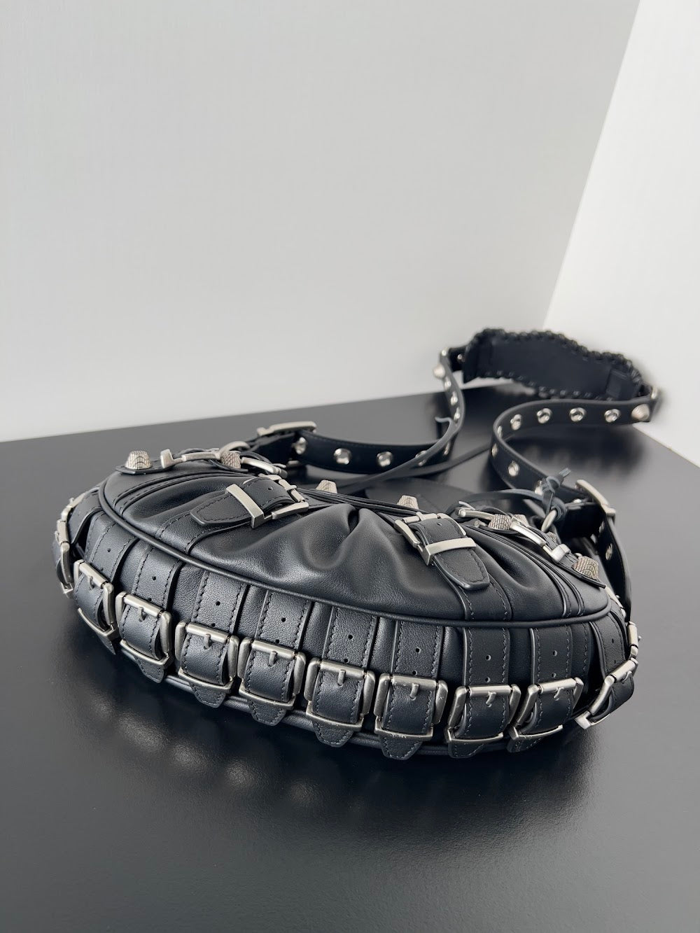 Ezyycart Bags Balenciaga Luxury Bag --111140