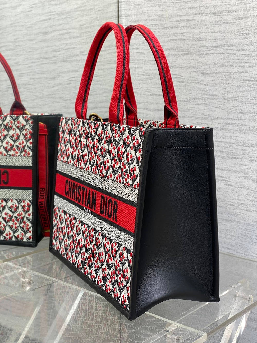 new-luxury-designer-bags-nm16080