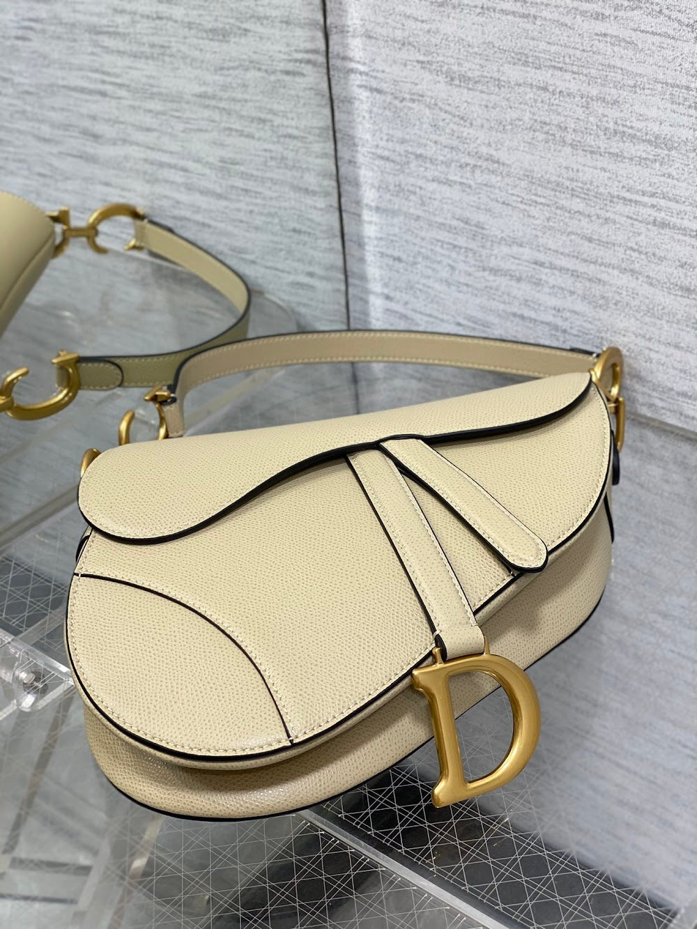 new-luxury-designer-bags-nm16178