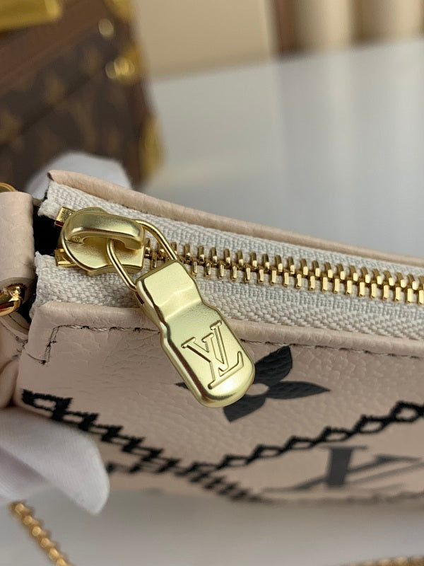 Anum Bags ln Luxury Bag --60740