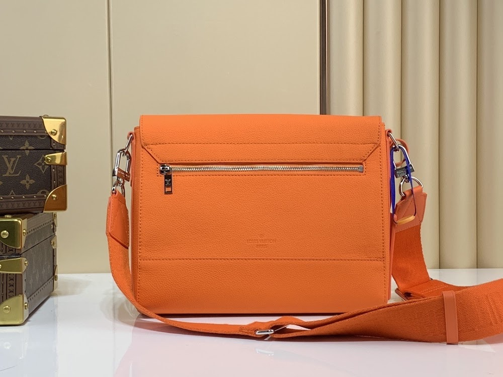 Anum Bags ln Luxury Bag --60824