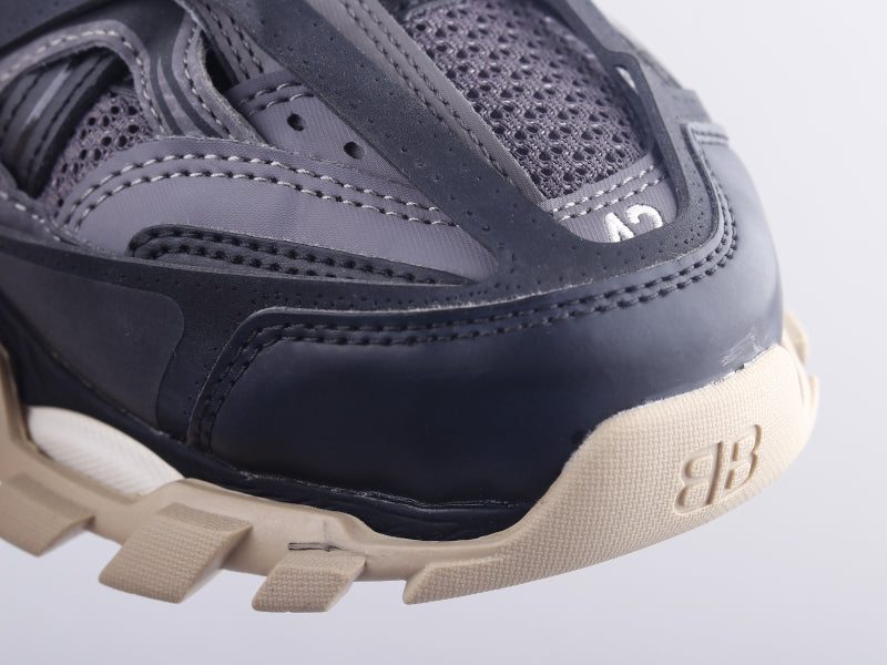 Ezyycart Bags Bla Track Three Generations Sneaker