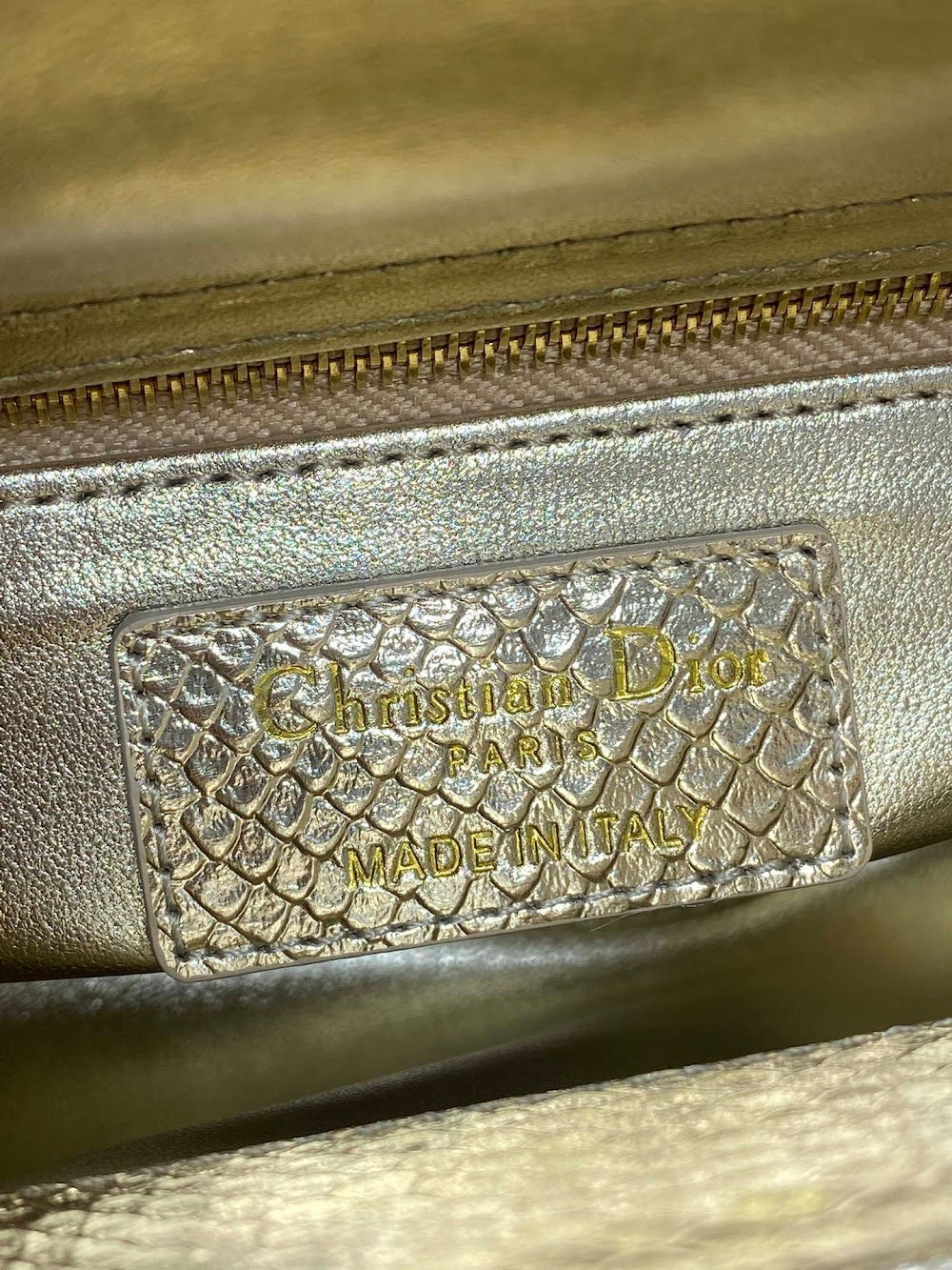 new-designer-premium-bags-nm16764