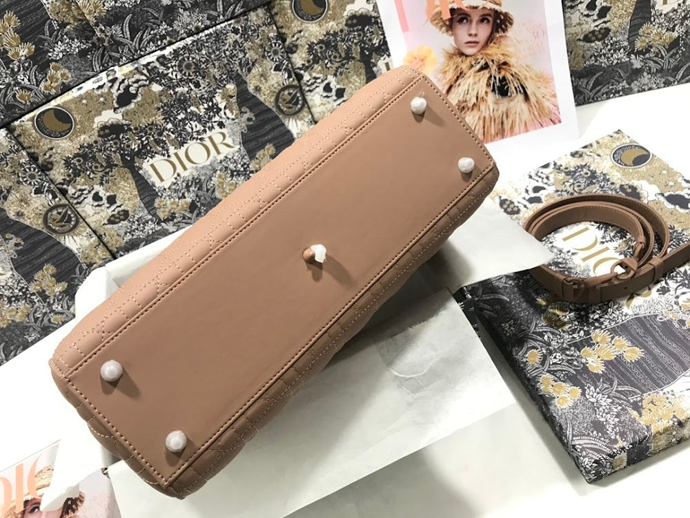 new-luxury-designer-bags-nm16045