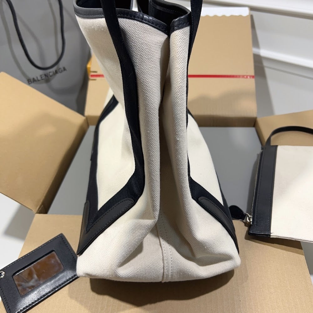 Ezyycart Bags Balenciaga Luxury Bag --111850