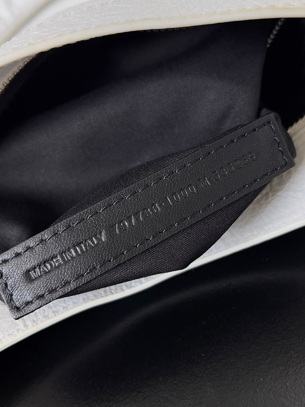 Ezyycart Bags Balenciaga Luxury Bag --111176