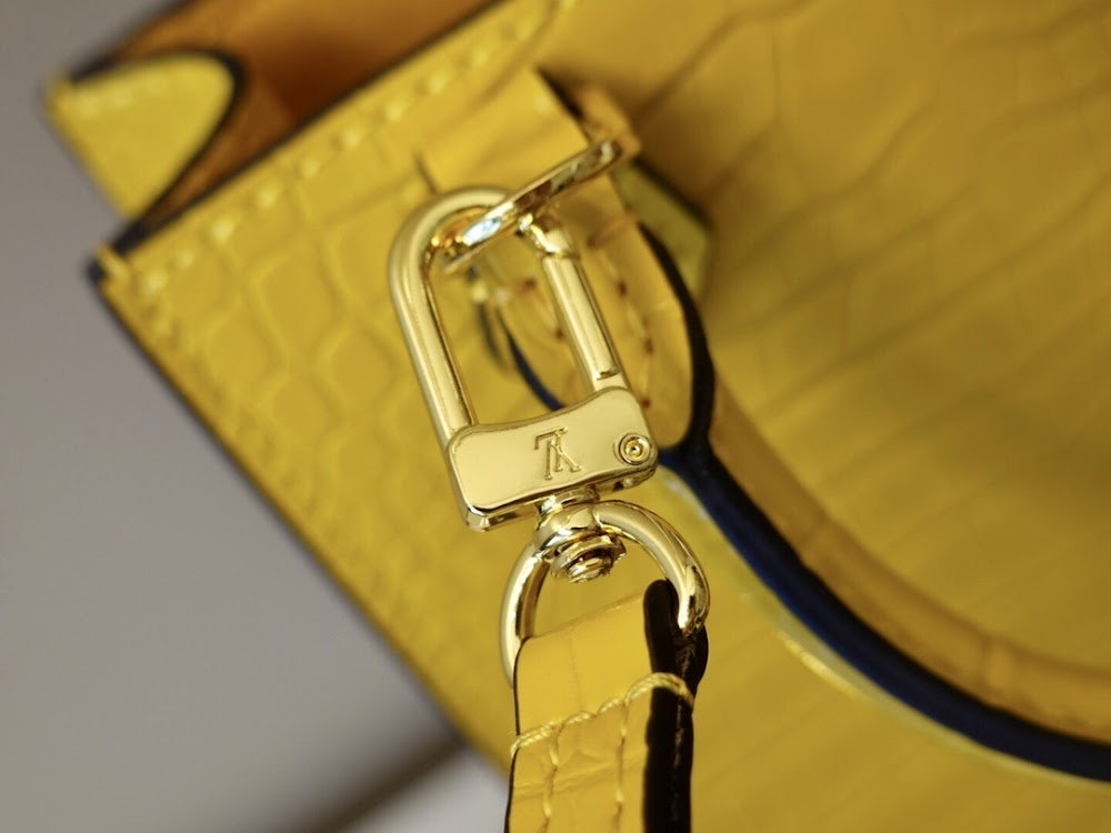 Anum Bags ln Luxury Bag --60251