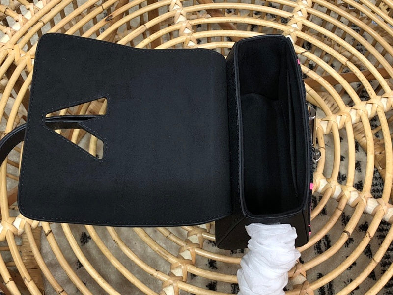 Anum Bags ln Luxury Bag --60343
