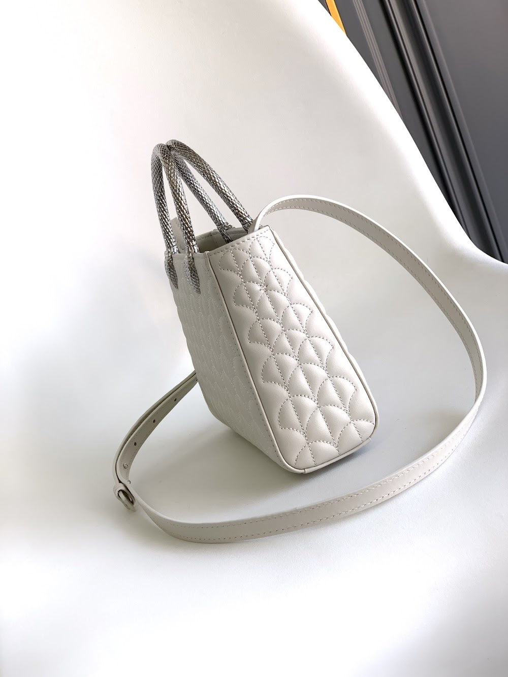 Ezyycart Bags Burberryn Luxury Bag --91929