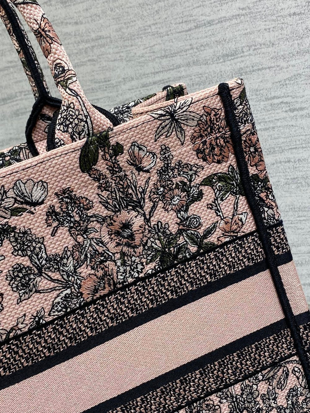 new-luxury-designer-bags-nm16729
