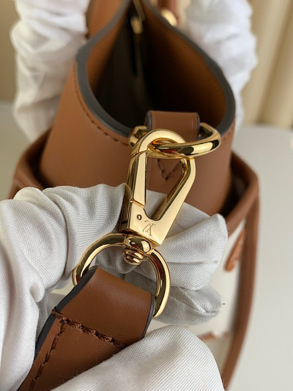Anum Bags ln Luxury Bag --58951
