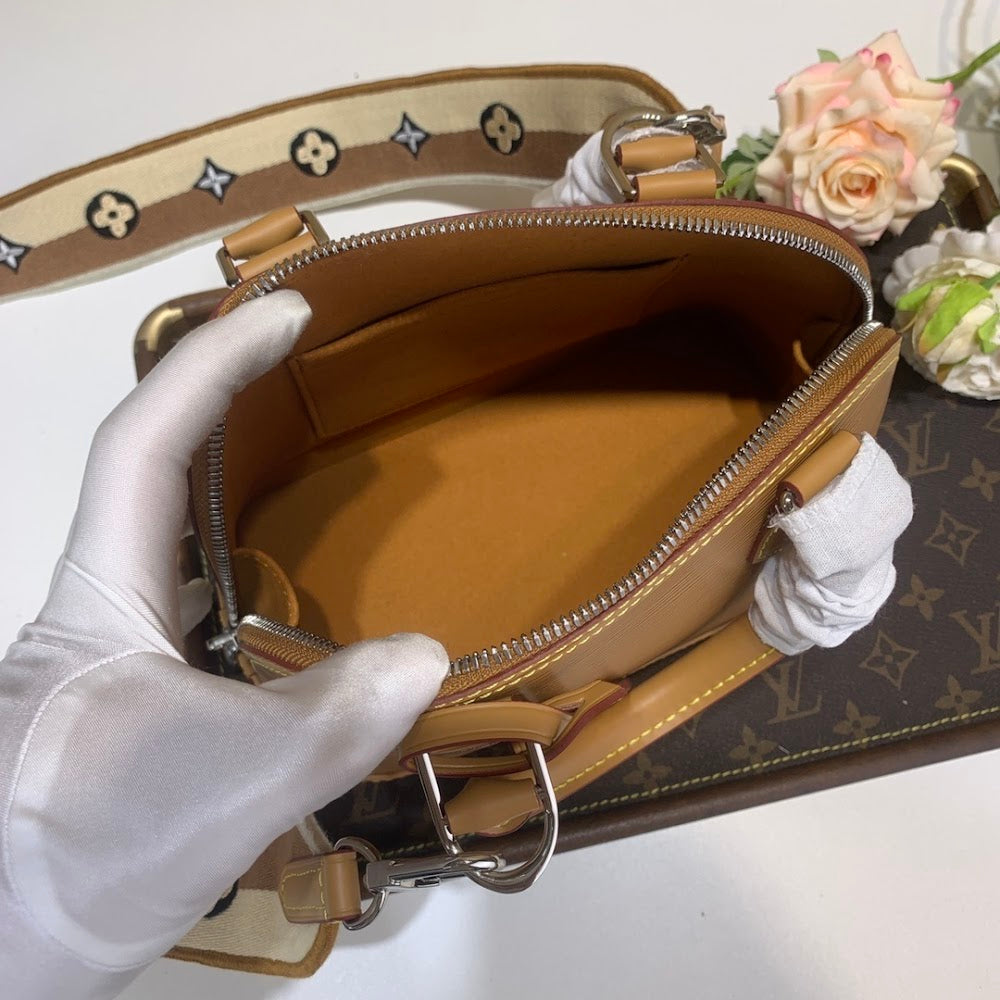 Anum Bags ln Luxury Bag --57993