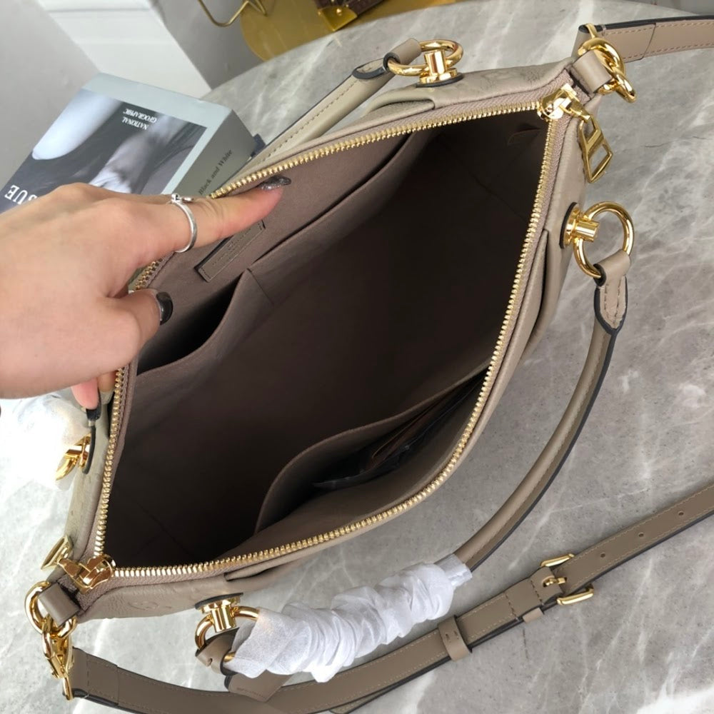 Anum Bags ln Luxury Bag --60038