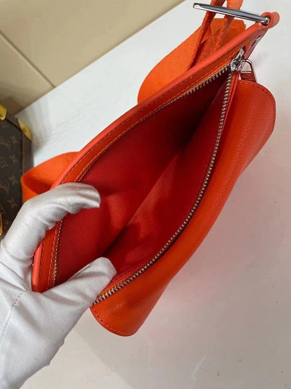 Anum Bags ln Luxury Bag --60745