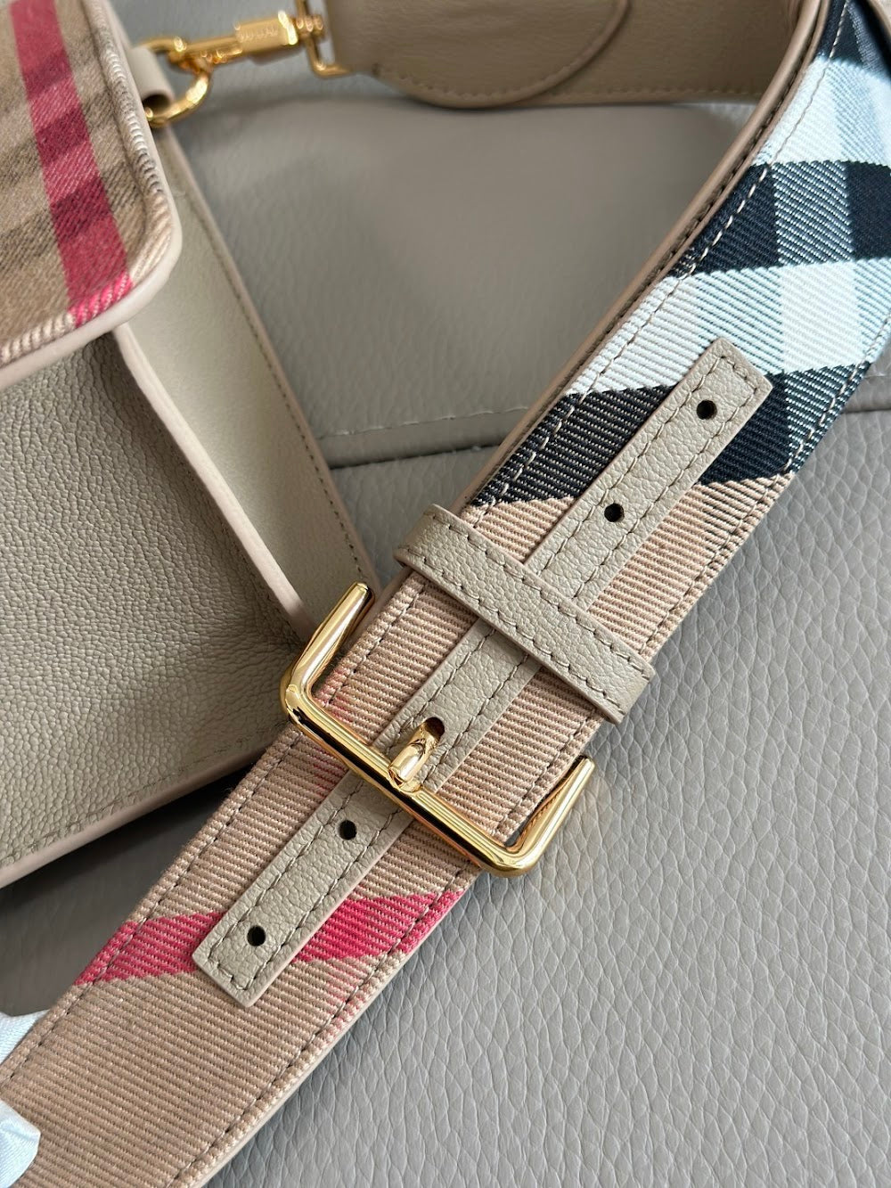 Ezyycart Bags Burberryn Luxury Bag --92094