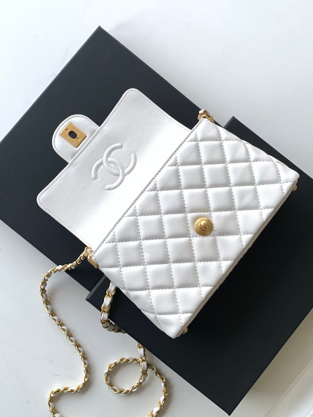 new-luxury-designer-bags-nm9618