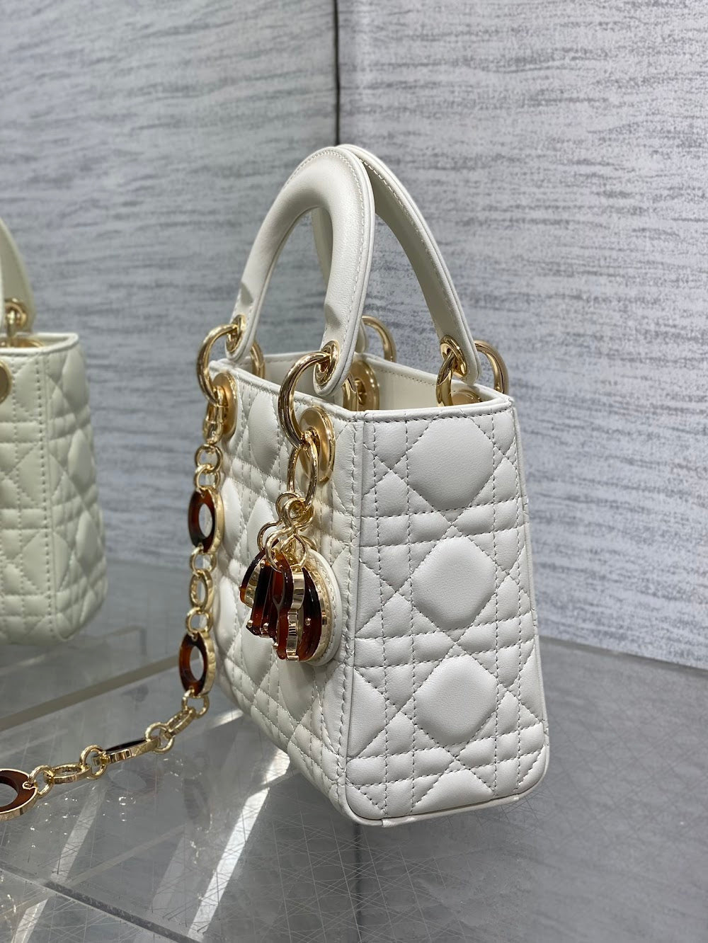 new-designer-premium-bags-nm16201