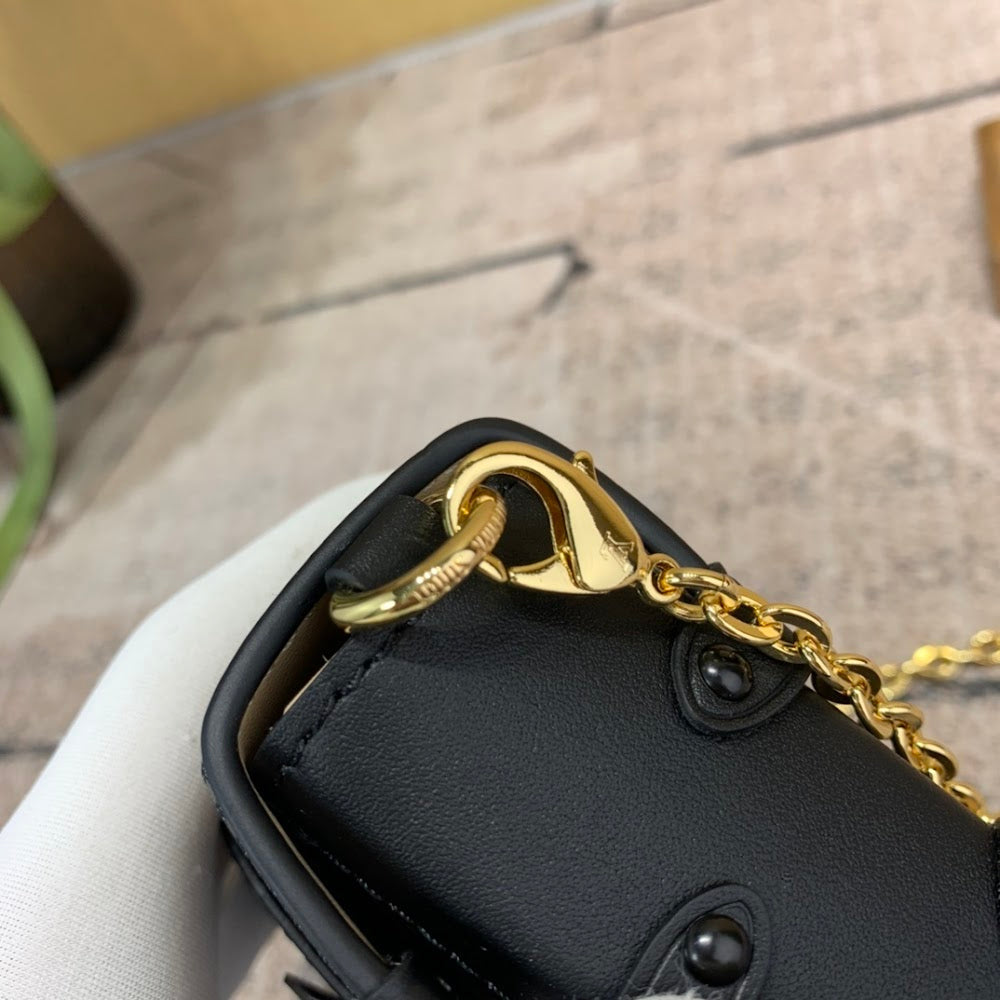 Anum Bags ln Luxury Bag --57721