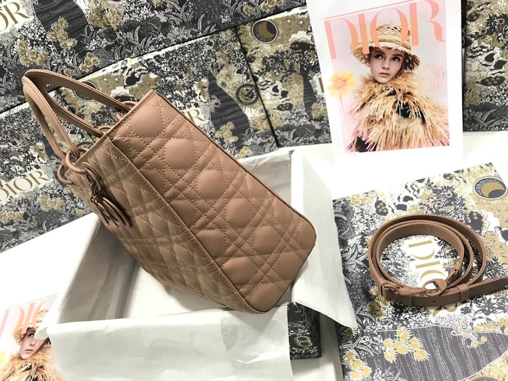 new-luxury-designer-bags-nm16045