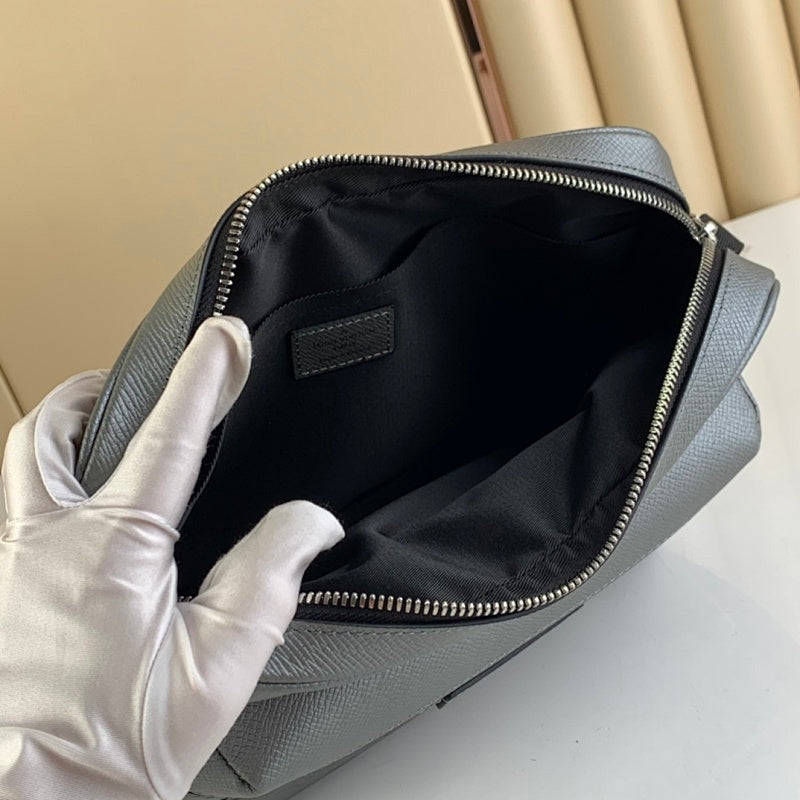 Anum Bags ln Luxury Bag --60957
