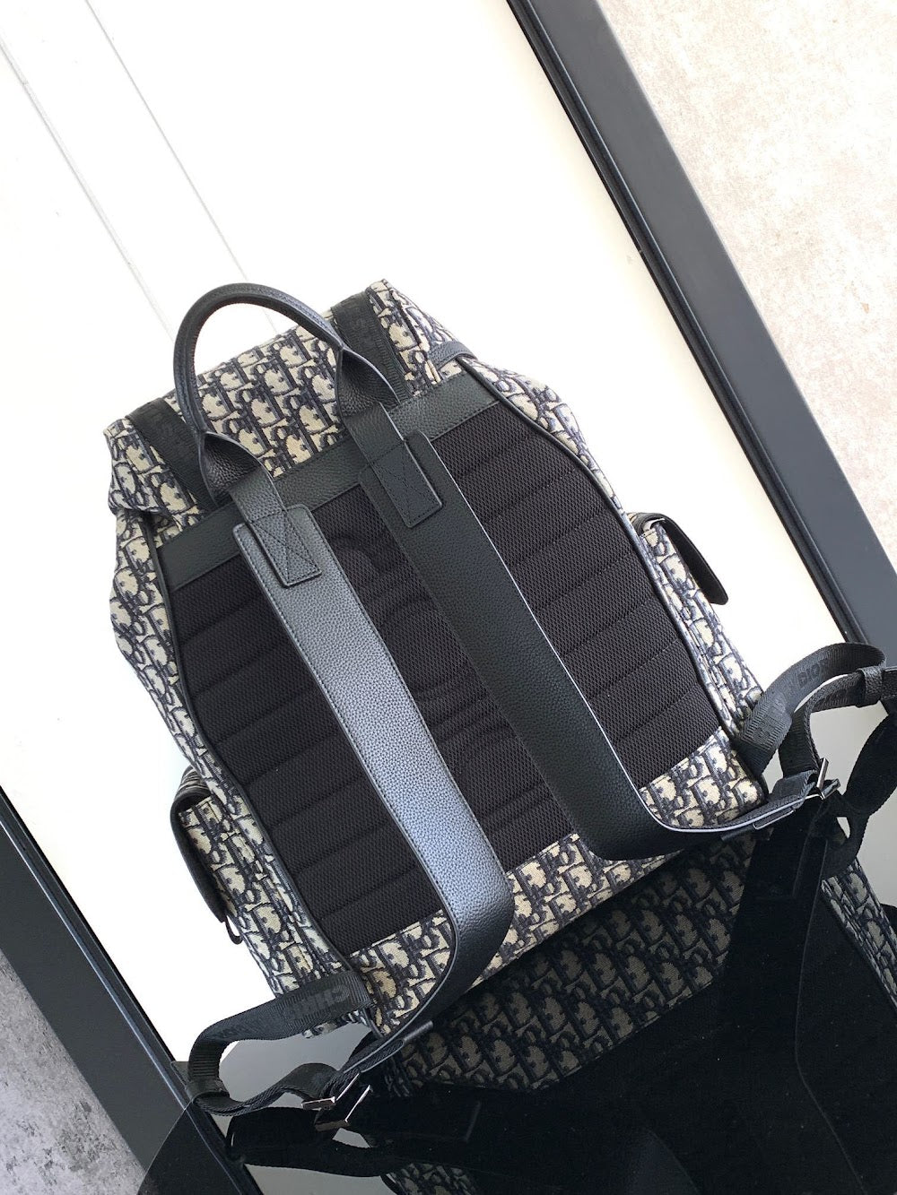 new-luxury-designer-bags-nm16107