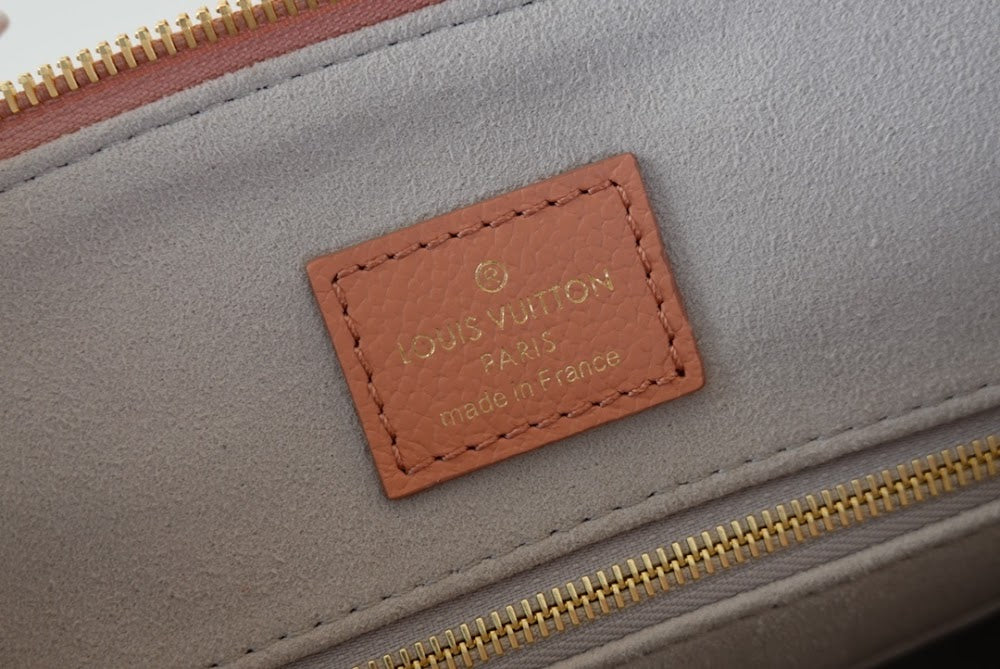 Anum Bags ln Luxury Bag --56524