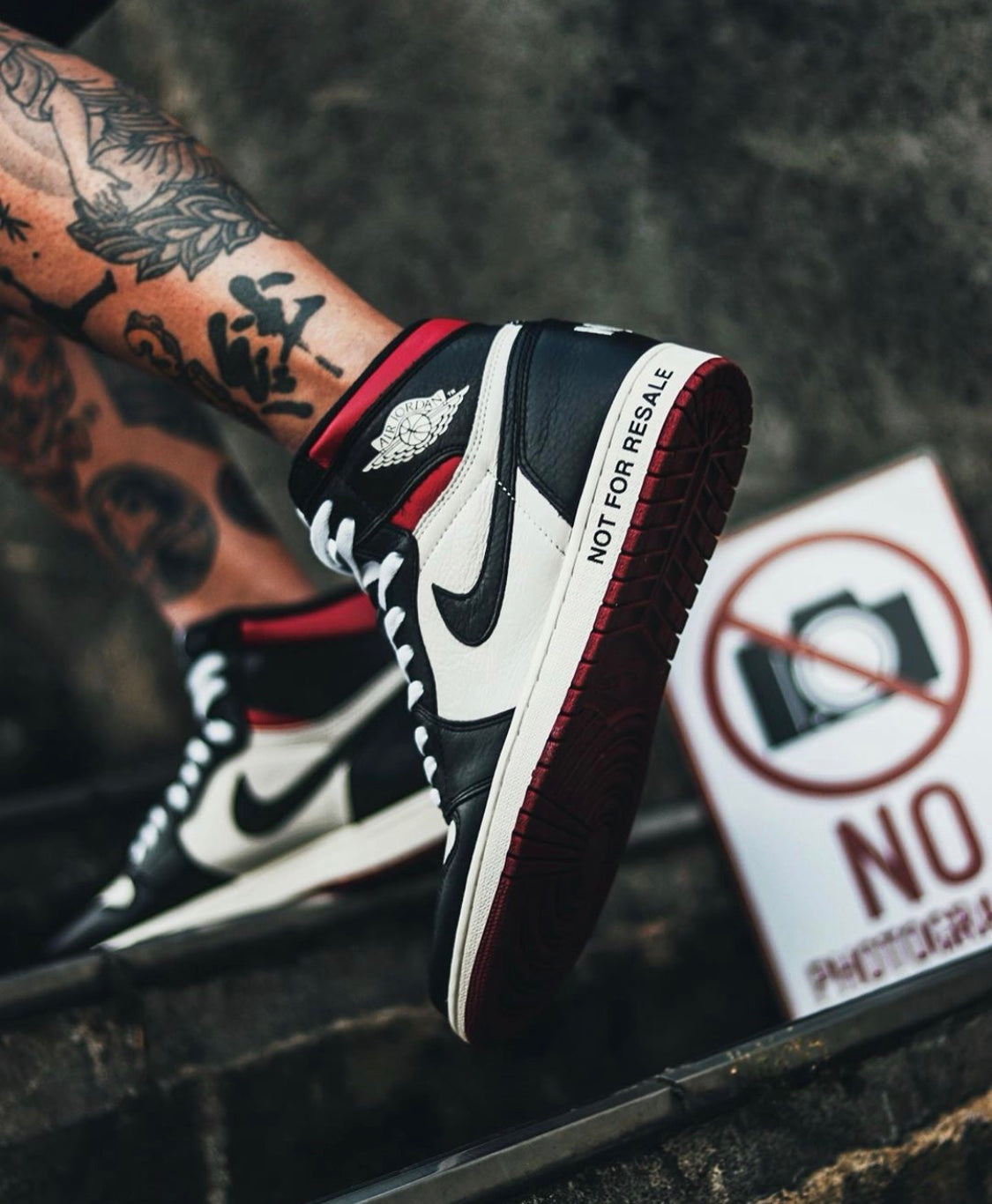 Ezyycart Bags AJ1 No resale of black and red