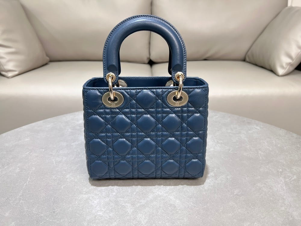new-designer-premium-bags-nm16212