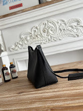 new-luxury-designer-bags-nm384