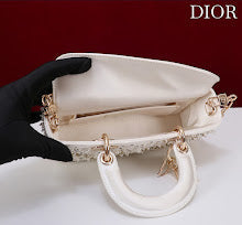 new-luxury-designer-bags-nm7300