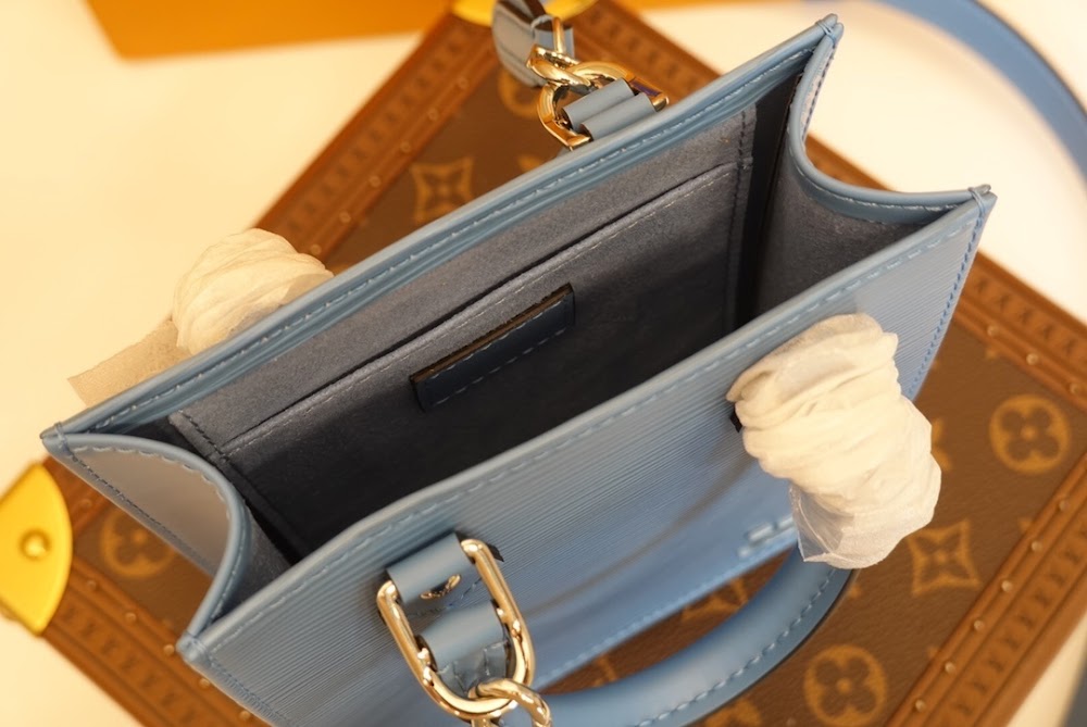 Anum Bags ln Luxury Bag --60129