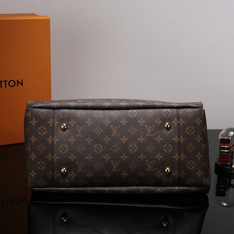 Anum Bags ln Luxury Bag --56106