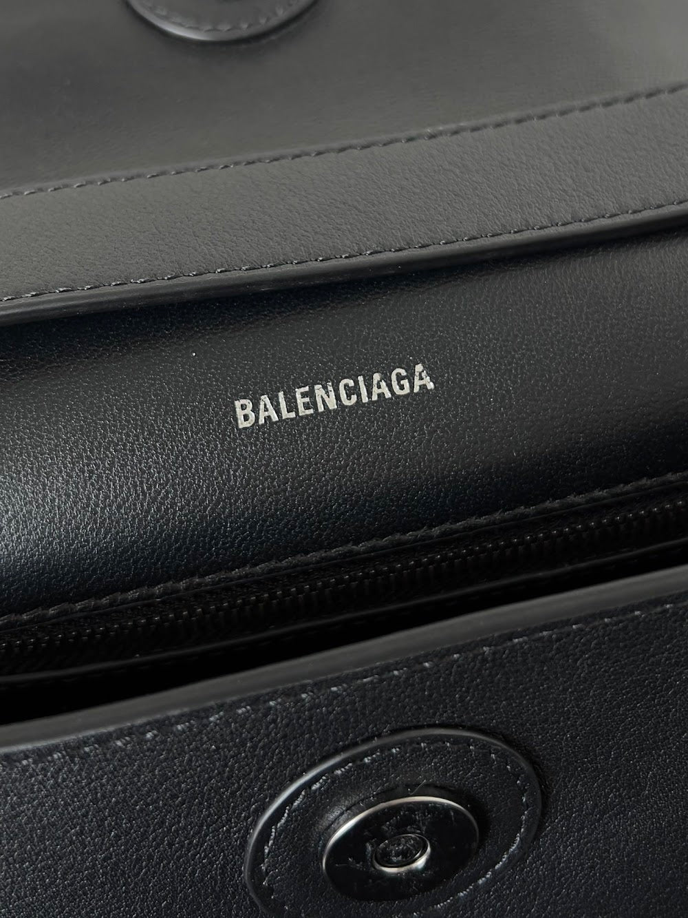 Ezyycart Bags Balenciaga Luxury Bag --111207
