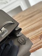 new-luxury-designer-bags-nm11496