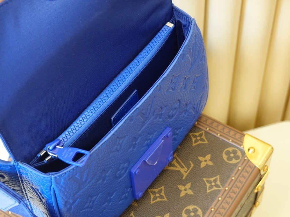 Anum Bags ln Luxury Bag --56484
