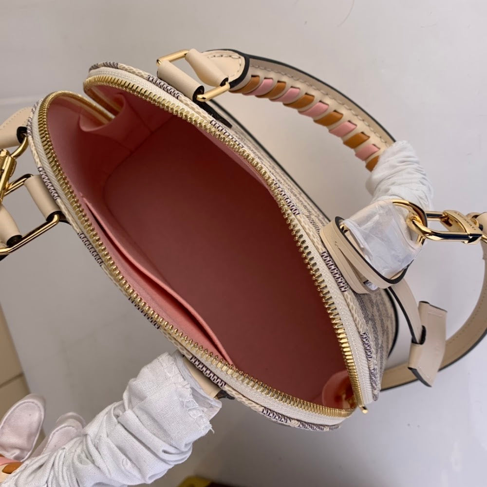 Anum Bags ln Luxury Bag --60876