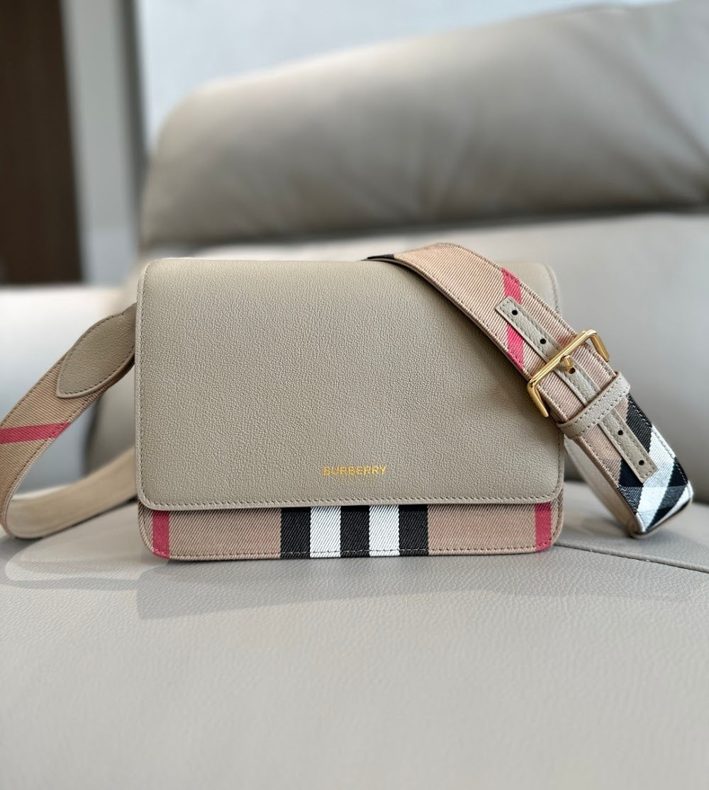 Ezyycart Bags Burberryn Luxury Bag --92100