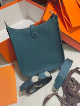 new-luxury-designer-bags-nm11371