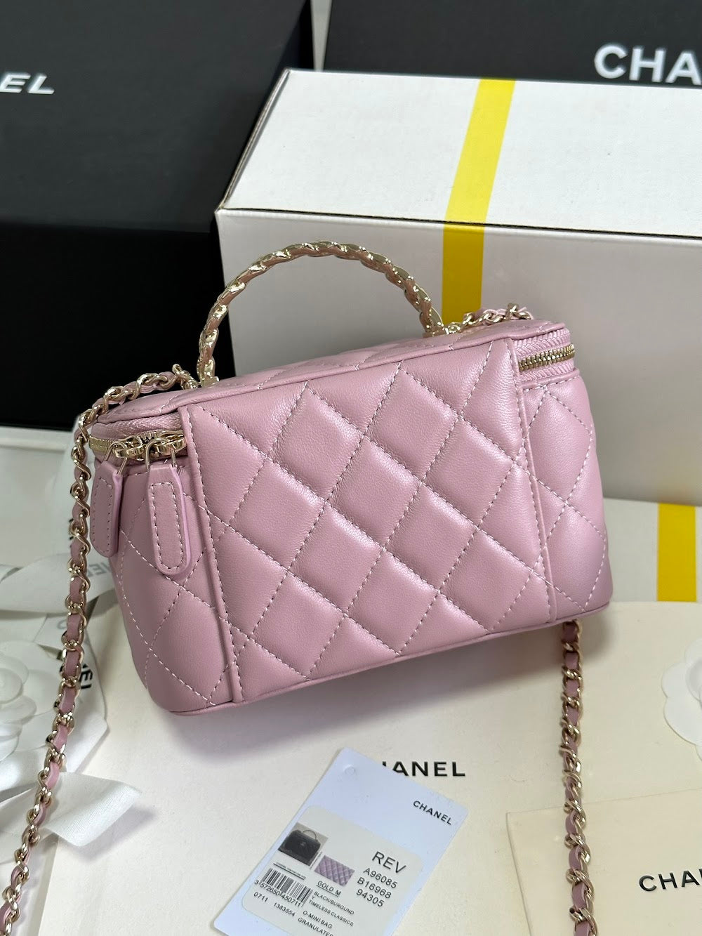 new-luxury-designer-bags-nm9391
