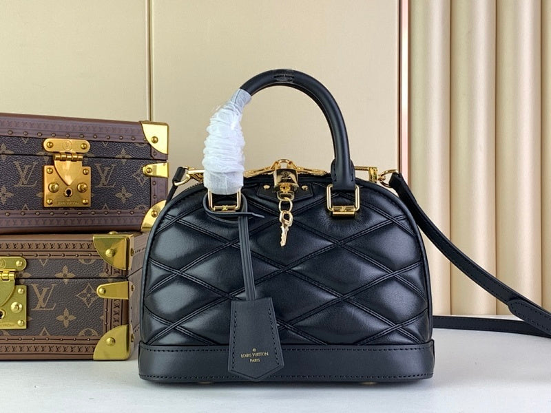 Anum Bags ln Luxury Bag --56788