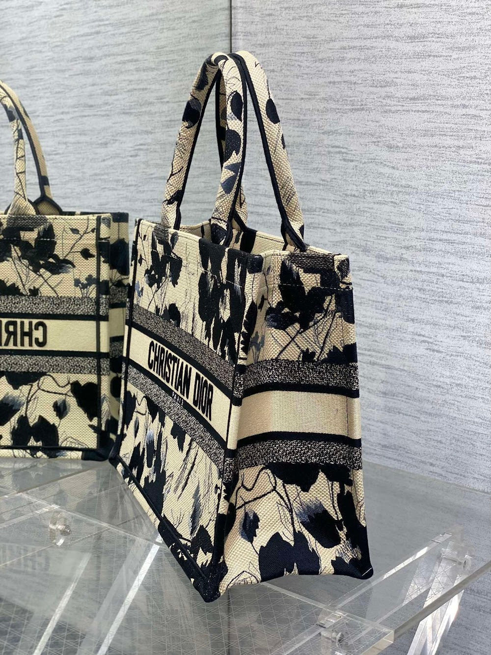 new-luxury-designer-bags-nm16052