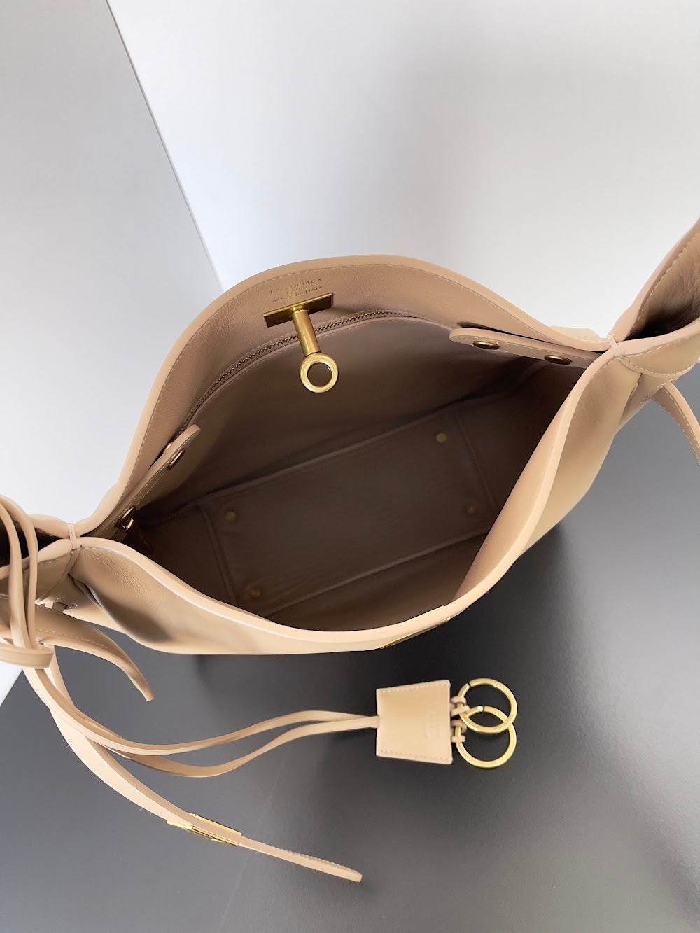Ezyycart Bags Balenciaga Luxury Bag --111713
